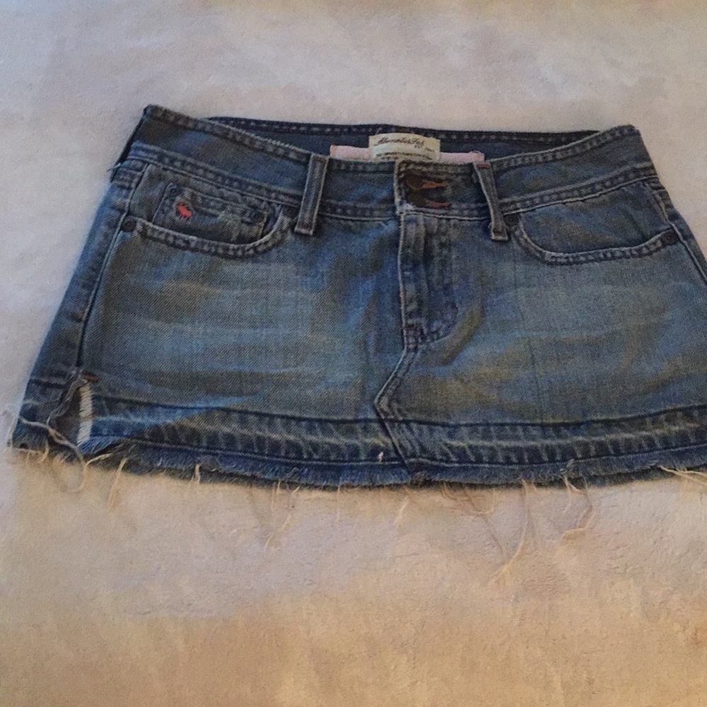 Abercrombie & Fitch denim mini skirt.